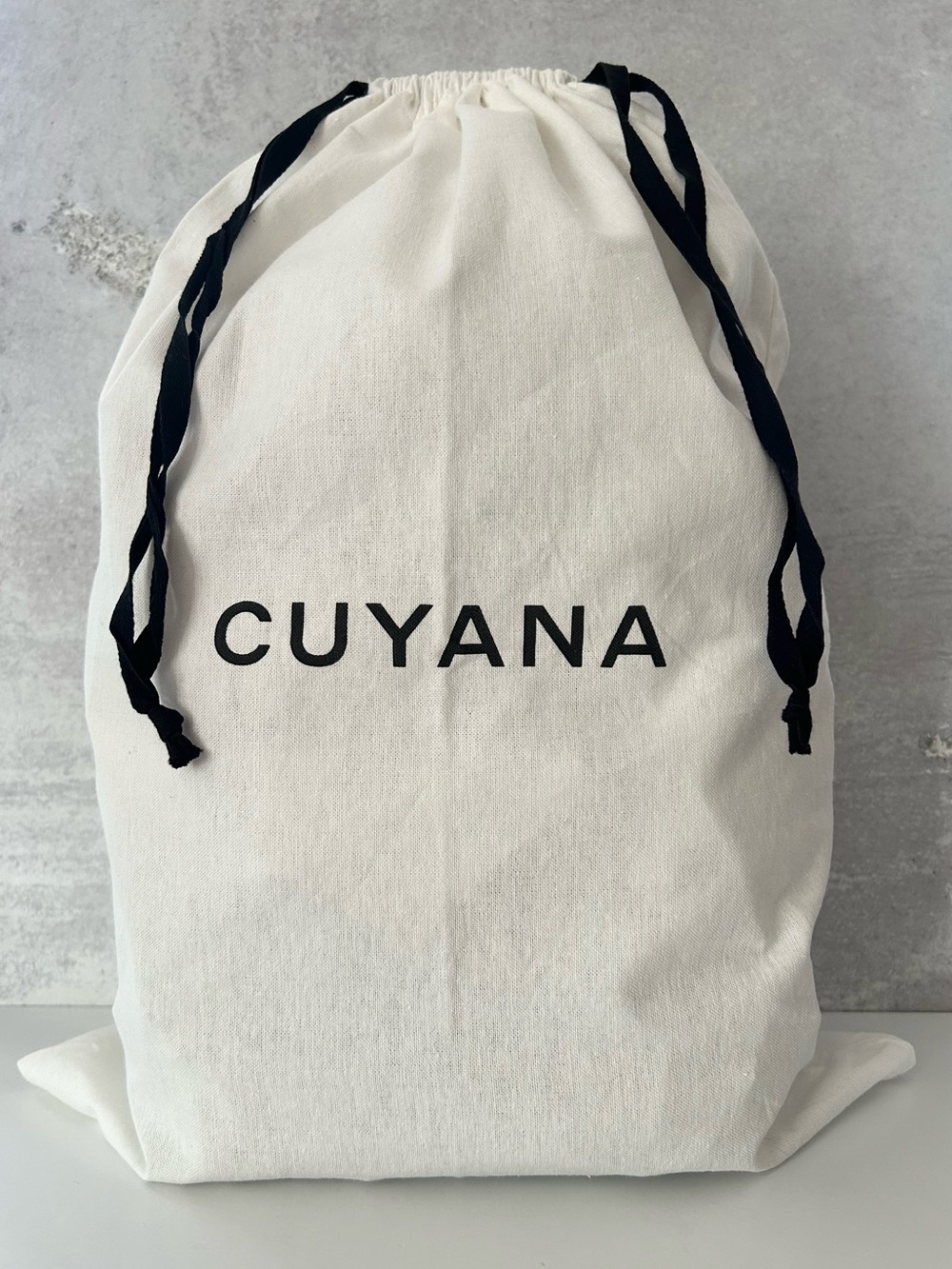CUYANA Drawstring Dust Cover Bag 15 x 21
